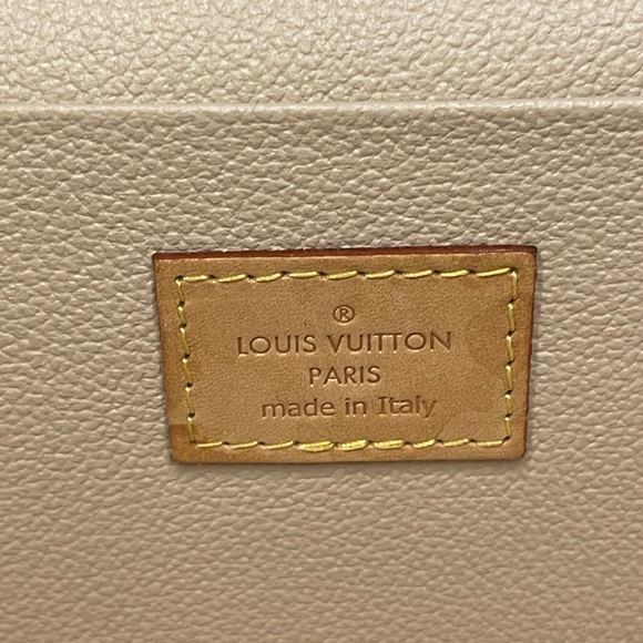 Louis Vuitton Nice Mini Toiletry Pouch - Picture 10 of 12